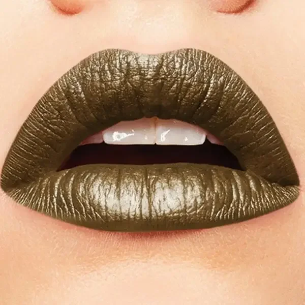 125 Vortex ( Vert ) - Rouge à lèvres Liquide MAT Métallisé de Gemey Maybelline