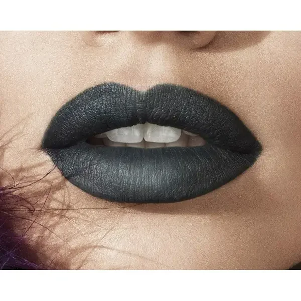 45 Smoky Jade - Powder MATTE - ULTRA MAT - Rouge à lèvre Gemey Maybelline Color Sensational