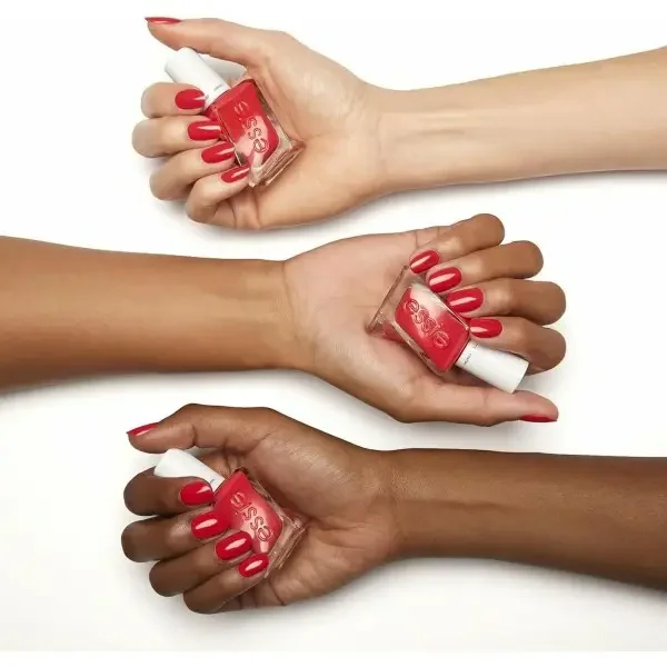 470 Sizzling Hot - Vernis à ongles ESSIE Gel Couture