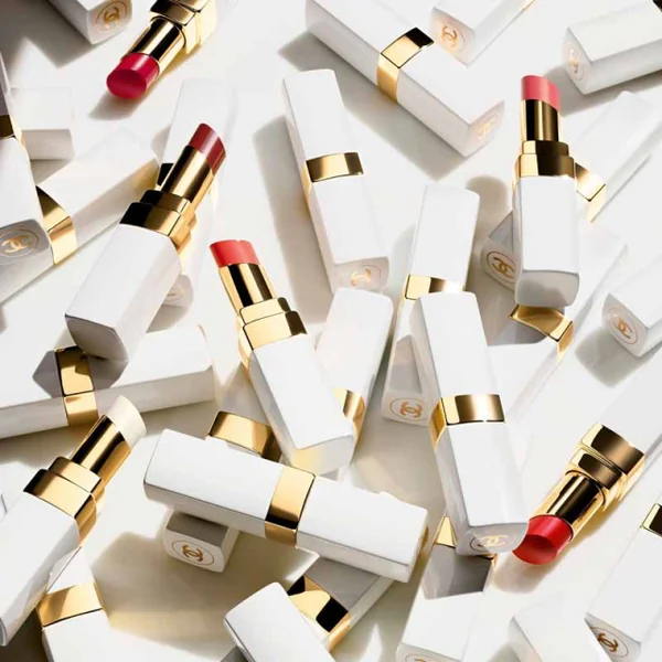 Chanel Rouge Coco Baume Le baume teinté hydratant embellisseur intensité sur mesure
