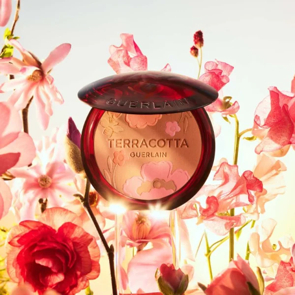 Guerlain - Terracotta Flower Blossom Poudre Éclat Bonne Mine - 96% d'ingrédients d'origine naturelle - Édition limitée
