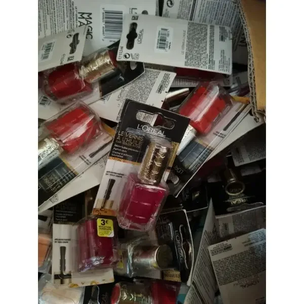 PACKAGING ENDOMMAGE - LOT de 100 Vernis à Ongles HUILE de L'Oréal PARIS