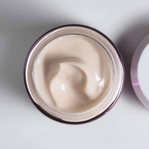 SISLEY - Baume-en-eau à la rose noire Repulpant, jeunesse et éclat du teint